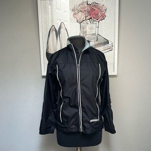 Nike  women’s windbreaker jacket size xs